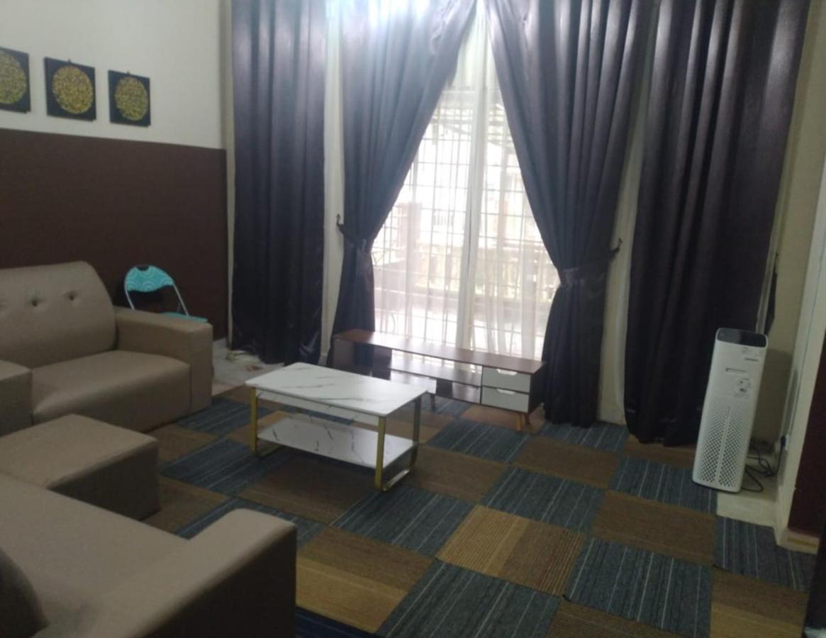 Ilham Homestay Kuantan Exterior foto